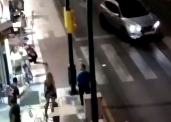 Un cliente ataca con un arpón a los camareros de una pizzería en Málaga