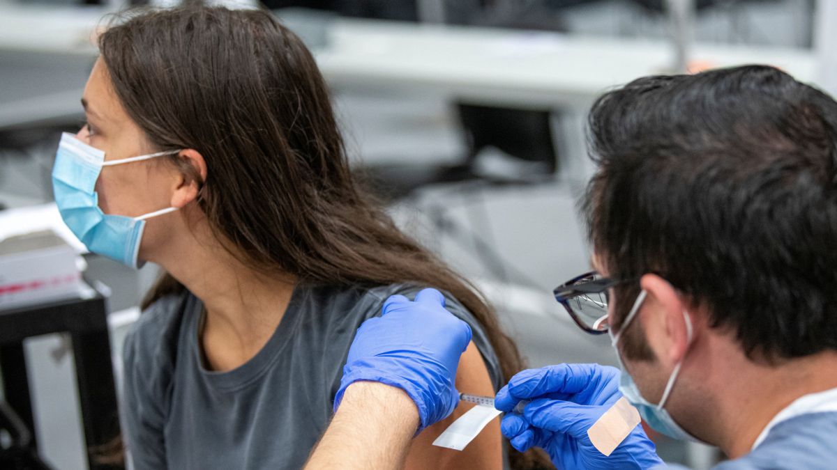 Coronavirus en España en directo: variante Delta, última hora | Cita vacuna COVID en Madrid, Andalucía...