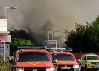 La lava derrumba el campanario de Todoque y la colada se reactiva