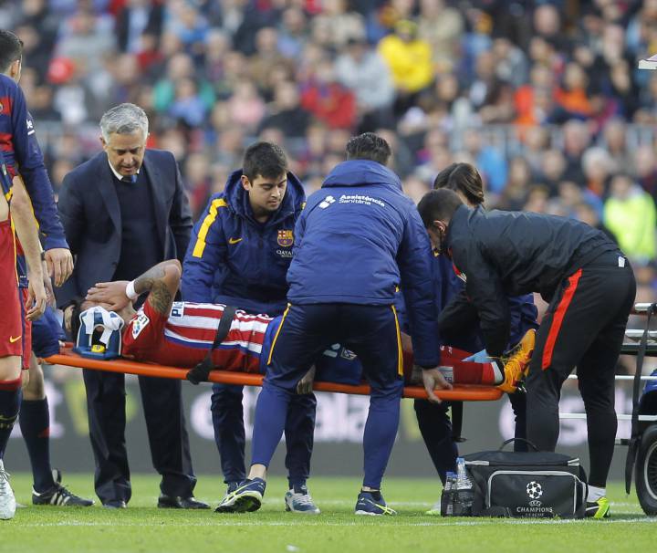 Atleti's Augusto suffers potentially serious knee injury