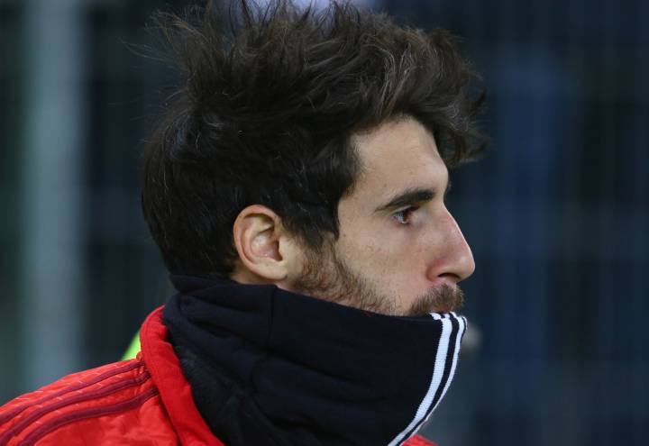 Javi Martínez suffers fresh injury setback