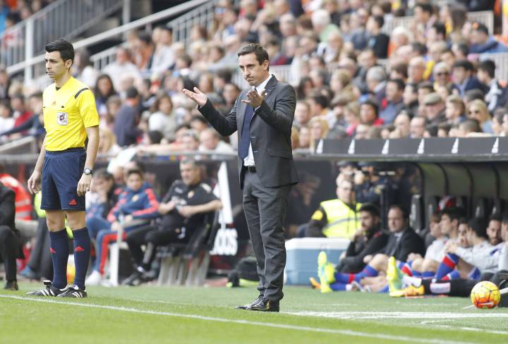 Neville baffled by Sporting defeat: “It’s hard to explain”