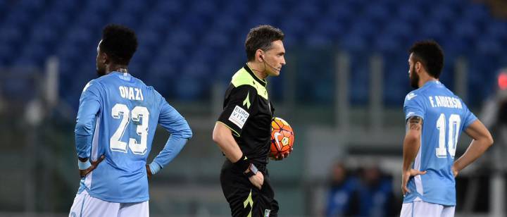 Racist chanting halts Lazio - Napoli match