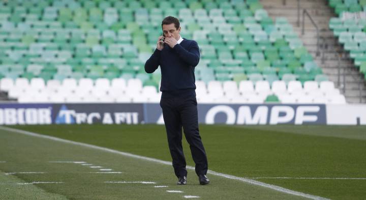 Gary Neville, unrelenting: "I have belief in my work"