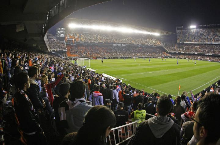 Valencia play hosts to Barcelona for a semi-final formality