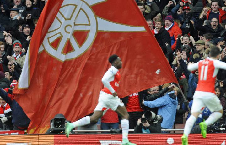 Welbeck breaks Leicester hearts with late winner