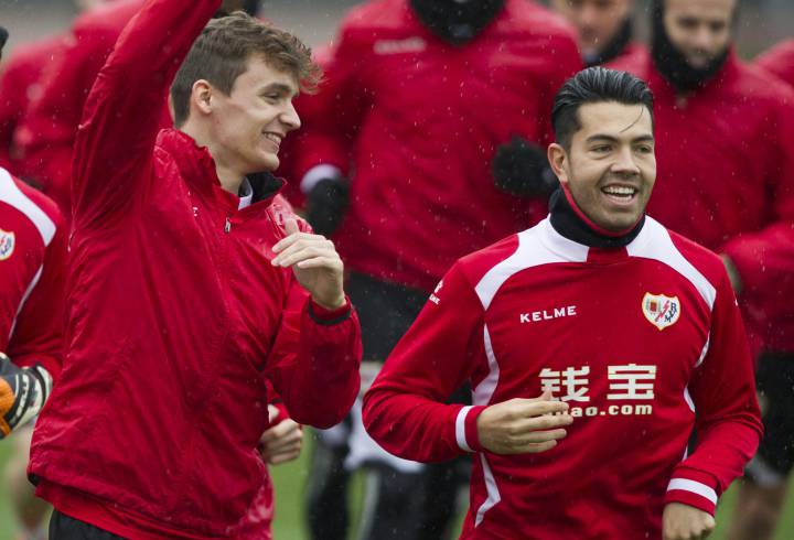 Record man Miku loving life with Rayo Vallecano