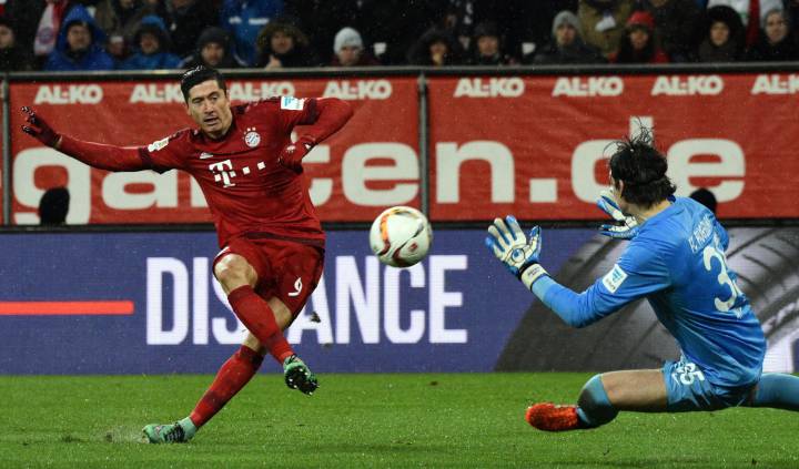 Lewan-double-ski helps Bayern to another win