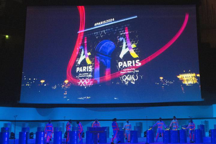 Paris unveils bid to host the 2024 Olympic Games