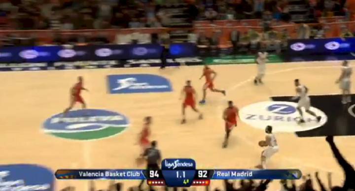 Llull's buzzer-beater with 1 sec to go, incredible 3-point winner!
