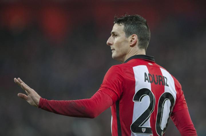 Aduriz celebra uno de los tres tantos contra el Deportivo.