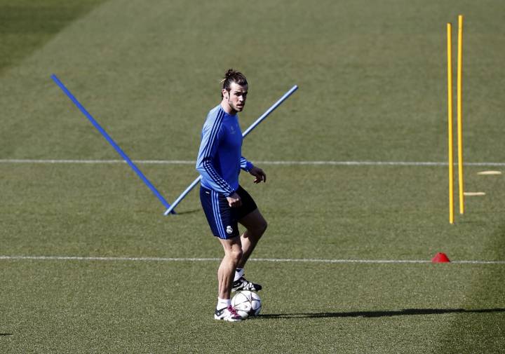 Bale is "playing Russian roulette" with his career at Real Madrid