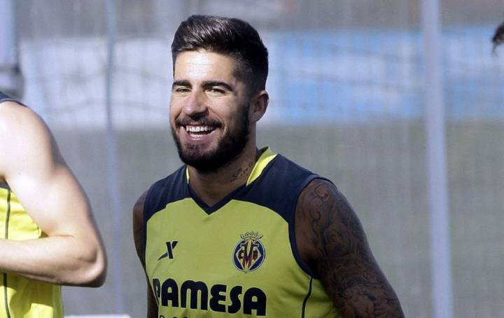 Samu García hits out over Piqué handball