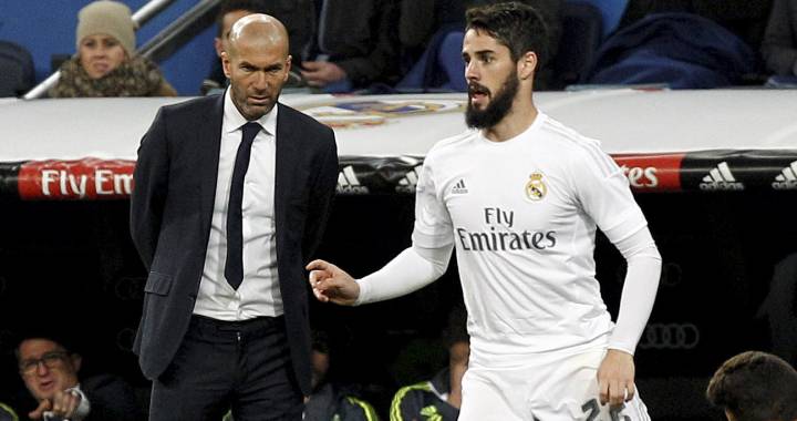 Isco sends a message to the club: "I want to stay here"