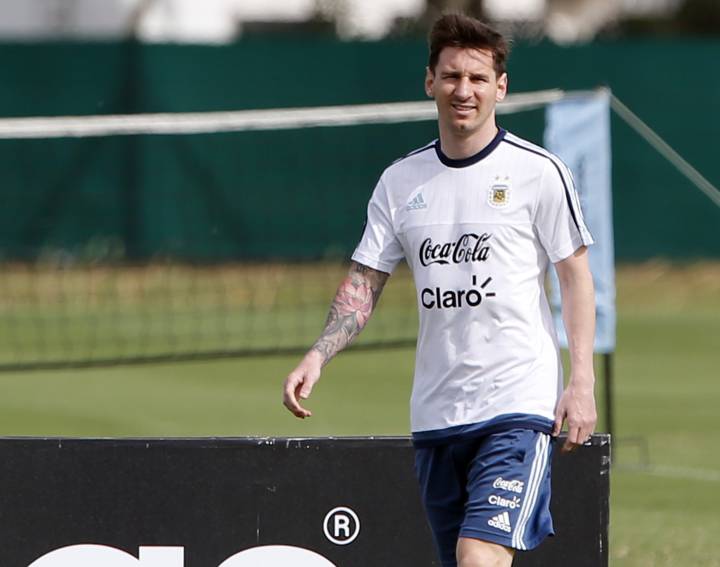 Messi: "I don't compare myself to Cristiano or anyone else"