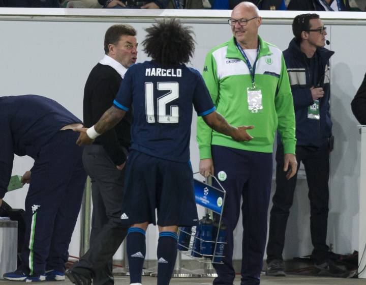 "Marcelo's a diva, he deserved red" - Hecking