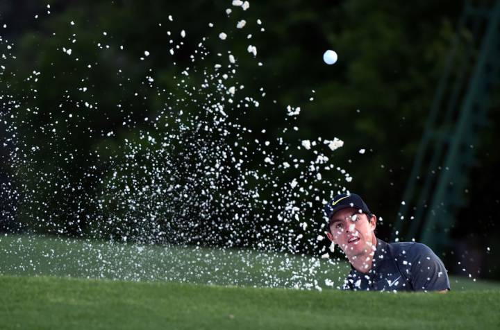 McIlroy laments late bogeys as Spieth takes lead in Augusta