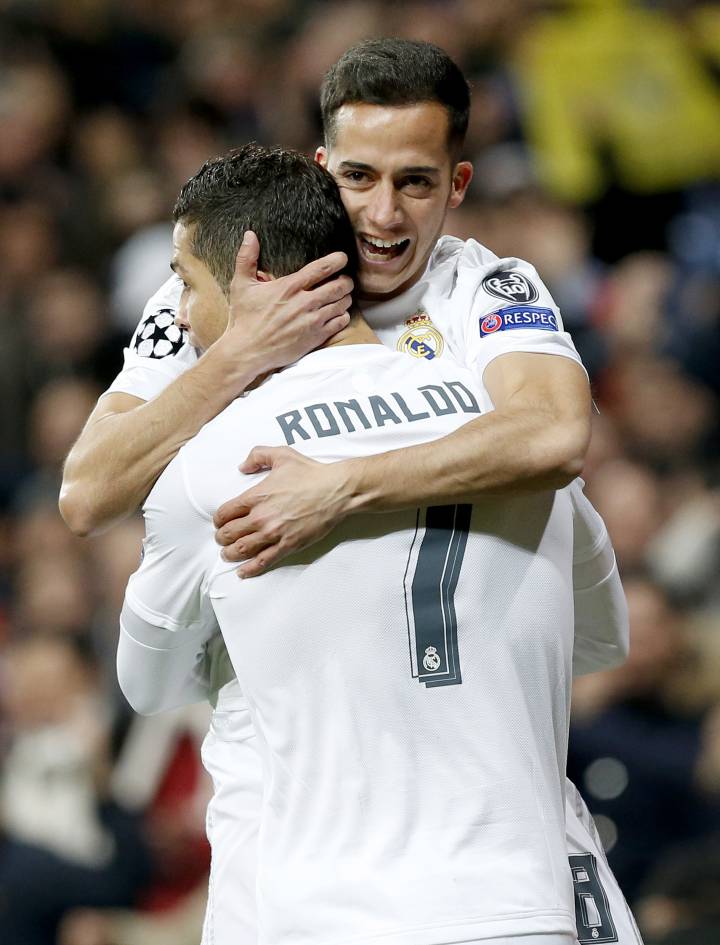 Vázquez fills in for Bale as Isco and James drop to bench