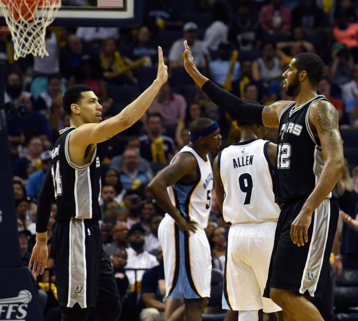 The San Antonio Spurs cruise into second round of the NBA playoffs