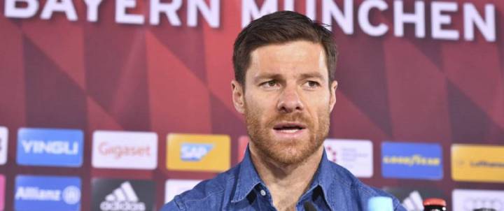 Xabi Alonso habla sobre el Atlético de Madrid y Fernando Torres