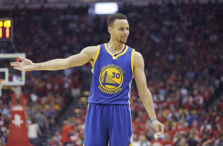 Steve Curry knee injury