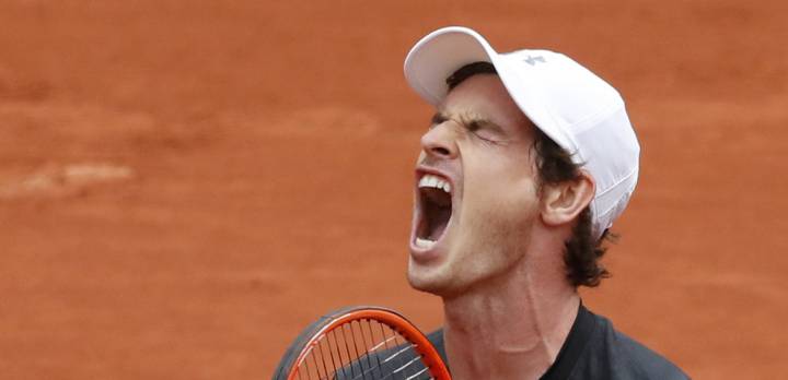 Andy Murray comes back to beat Radek Stepanak at Roland Garros