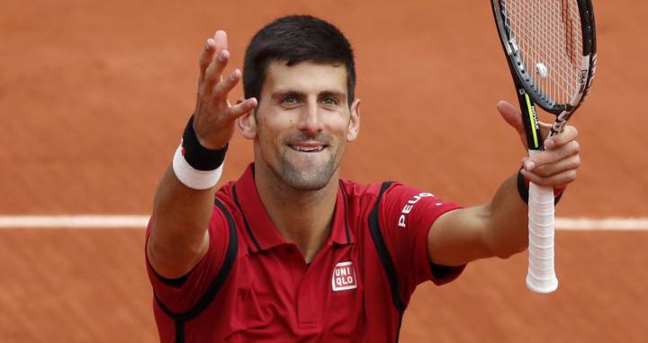 Novak Djokovic through first test in aim for French Open crown