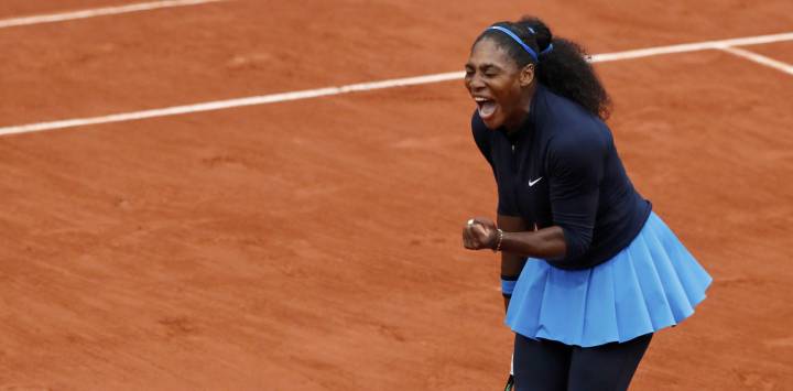 Serena overcomes Bertens to keep Steffi Graf in sight