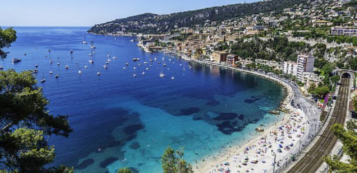 Northern Ireland fan dies in Nice during Euro 2016 after falling