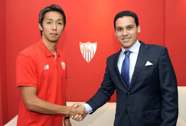 Kiyotake completes Sevilla move