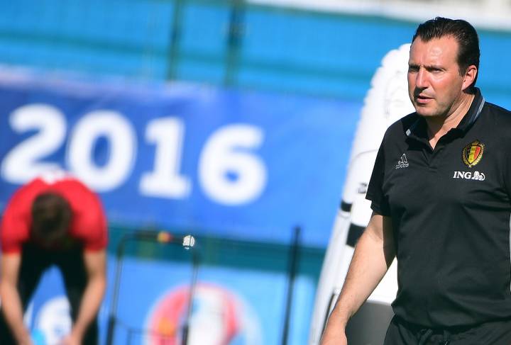 Wilmots admits Nainggolan has a smoking habit