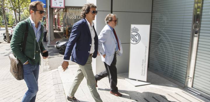 Alvaro Morata's agent, Juanma Lopez, arrving at the offices of the Santiago Bernabéu