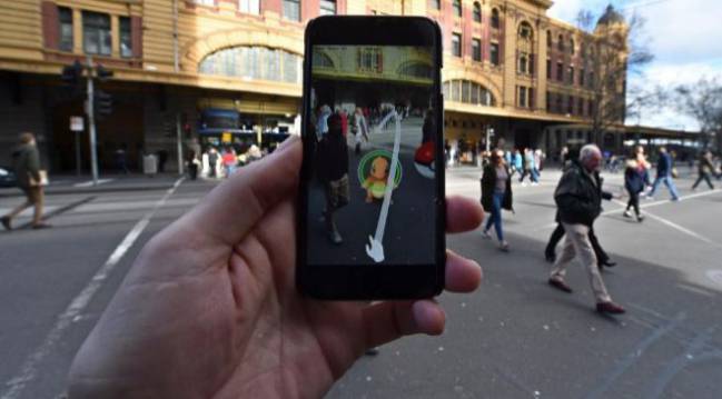 Pokémon Go, will Ronaldo or Messi be caught playing