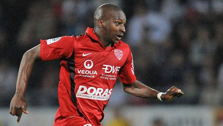 Lille snap up Guingamp midfielder Sankharé