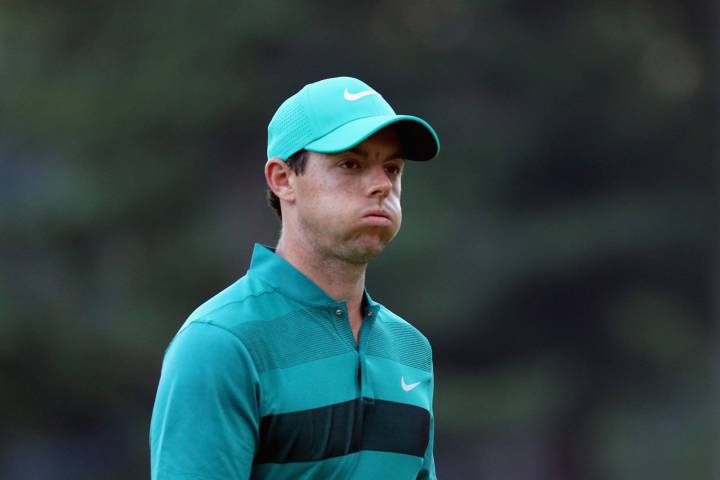 Mickelson makes PGA cut, but McIlroy misses out