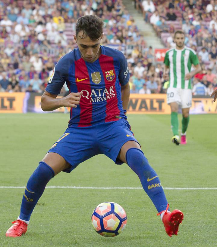 Munir passes Valencia medical