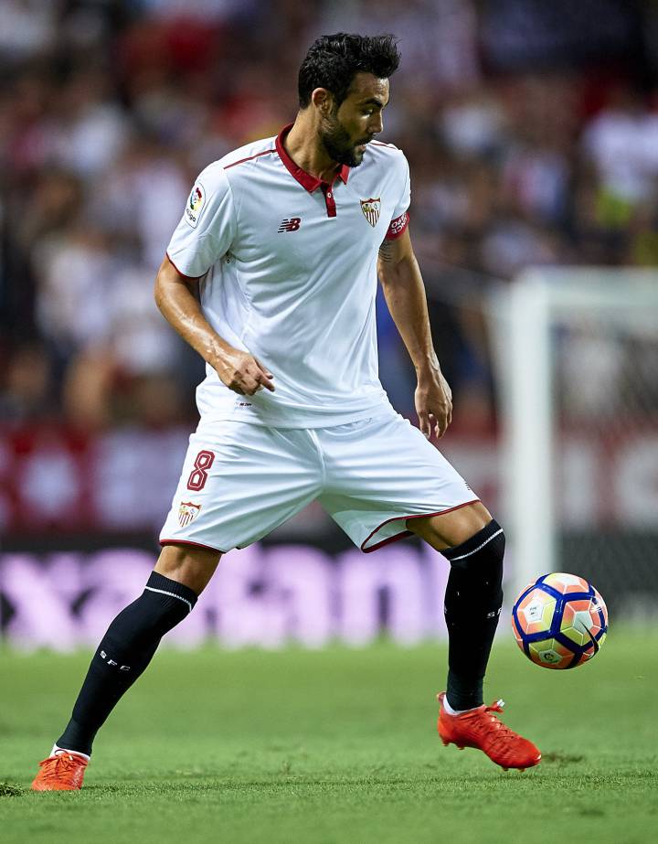 Iborra turns down Sunderland move in favour of Sevilla stay