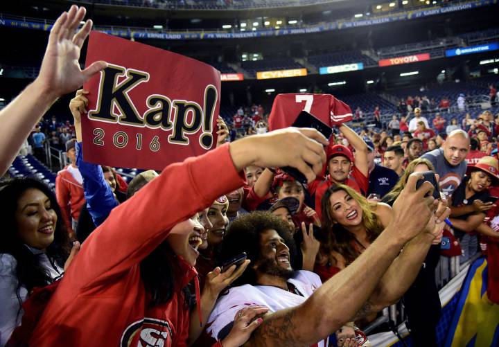 Colin Kaepernick continues anthem protest in San Diego