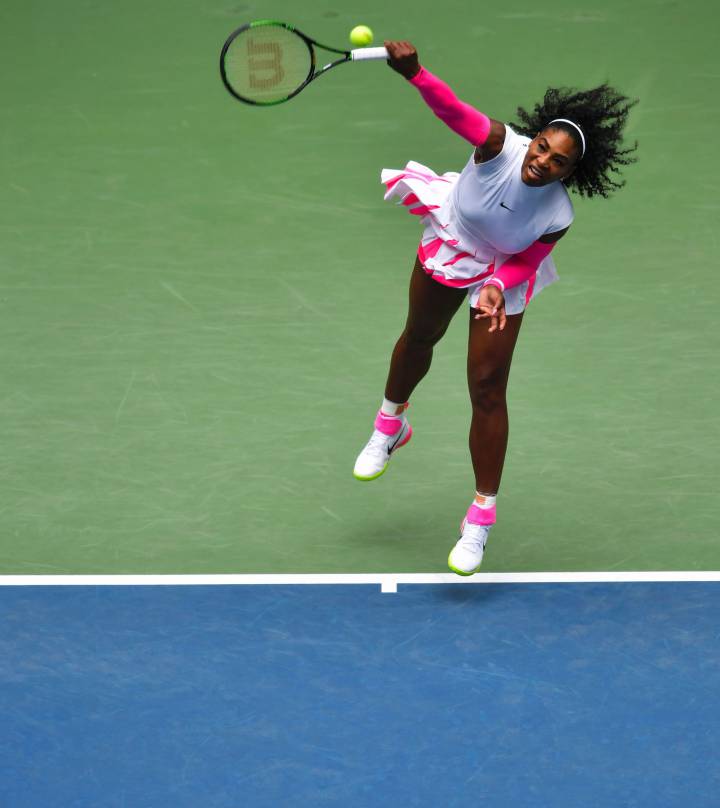 Serena advances and overtakes Navratilova’s record