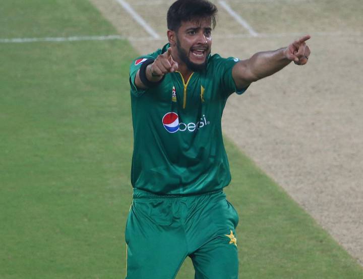 Wasim to the fore as Pakistan thump the West Indies
