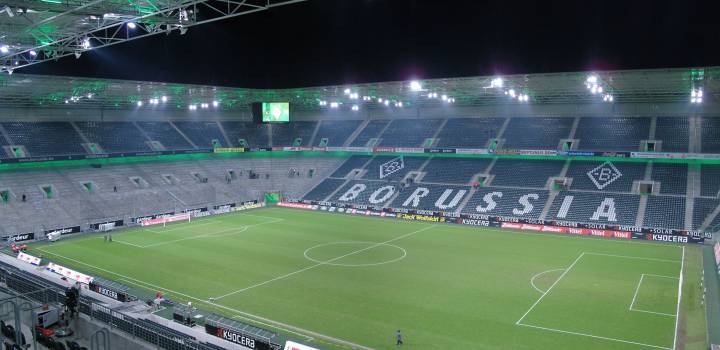 How and where can I watch Mönchengladbach - Barcelona: times, TV, online