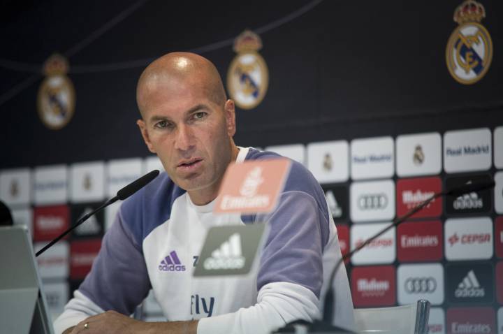 Zidane: "Isco will start against Eibar"