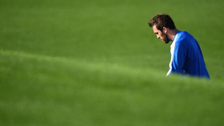 Fuchs extends Leicester stay