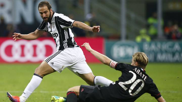 Higuaín to face Napoli for first time since Juventus move