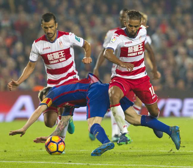 Granada worked hard to limit space and time for Barça's stars.