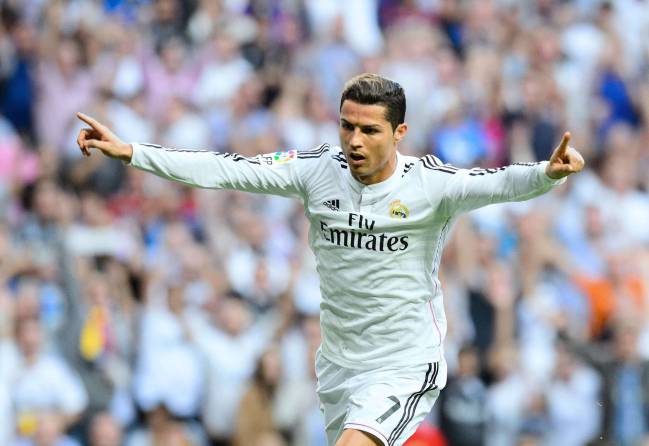 What if Zidane played Cristiano as a number nine?