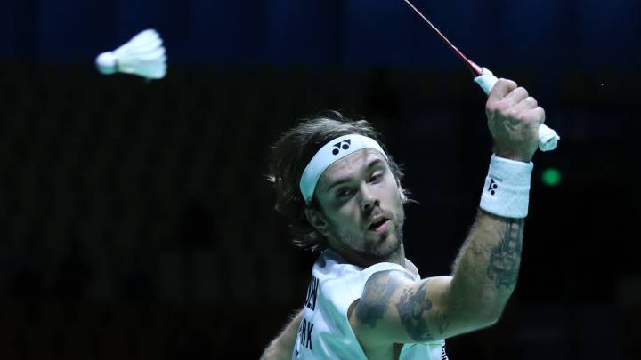 Jørgensen stuns Chen Long on home soil