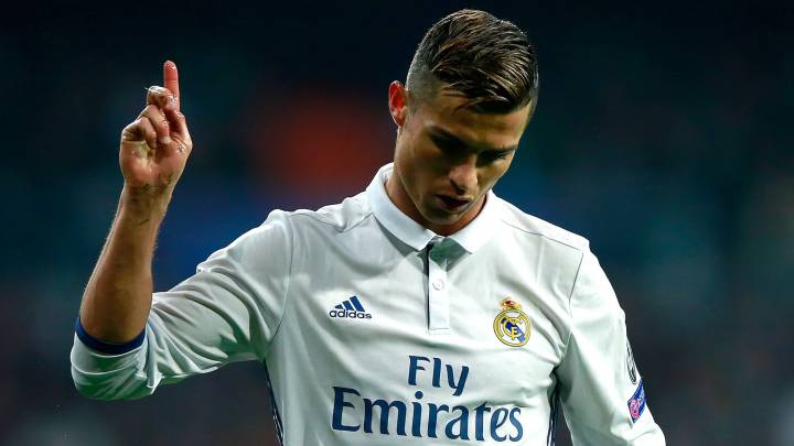 Ronaldo gestures to the fans