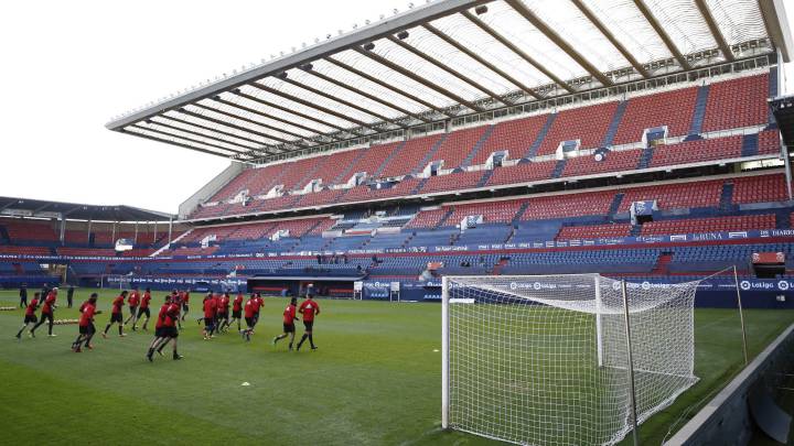 Osasuna players train at El Sadar ahead of LaLiga match against F.C Barcelona.