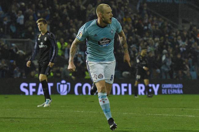 John Guidetti of Celta de Vigo celebrates after scores a goal during the Copa del Rey quarter-final second leg